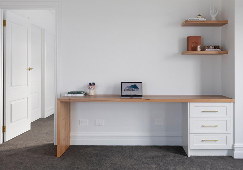 Custom cabinets for study in South Geelong home by Cambridge Cabinets