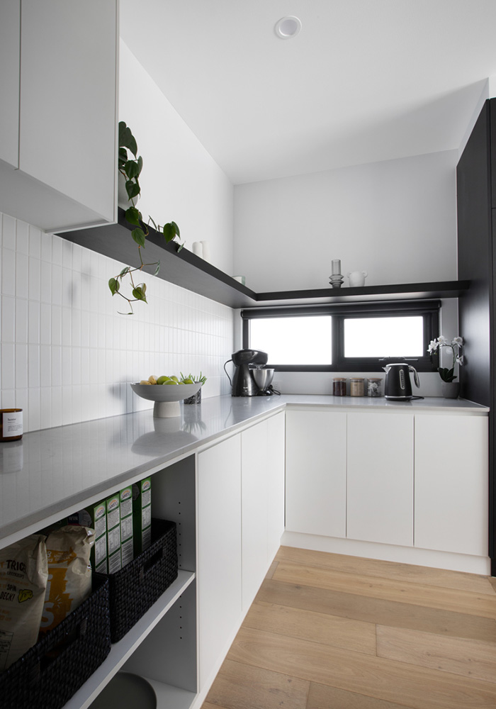 Custom kitchen cabinets in Highton by Cambridge Cabinets