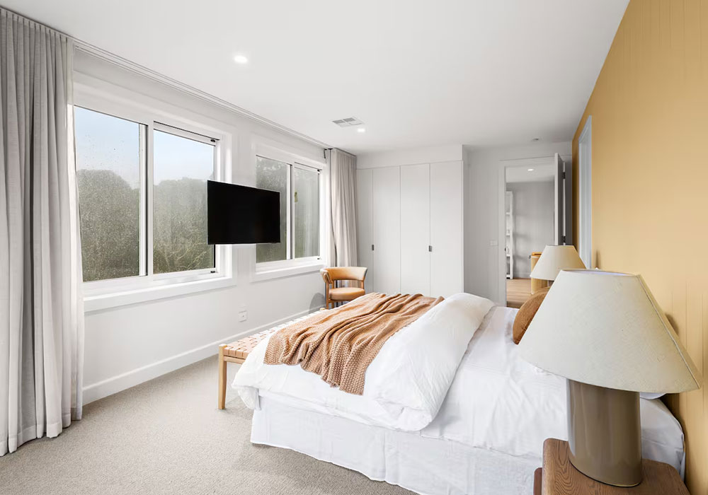 Custom cabinets for Lorne bedroom