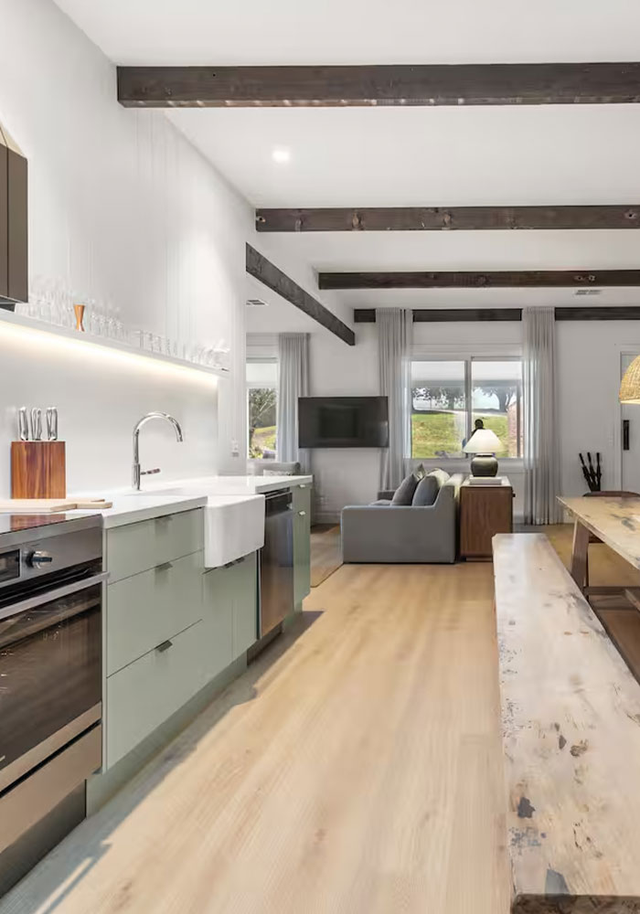 Custom cabinets in the Lorne Hinterland